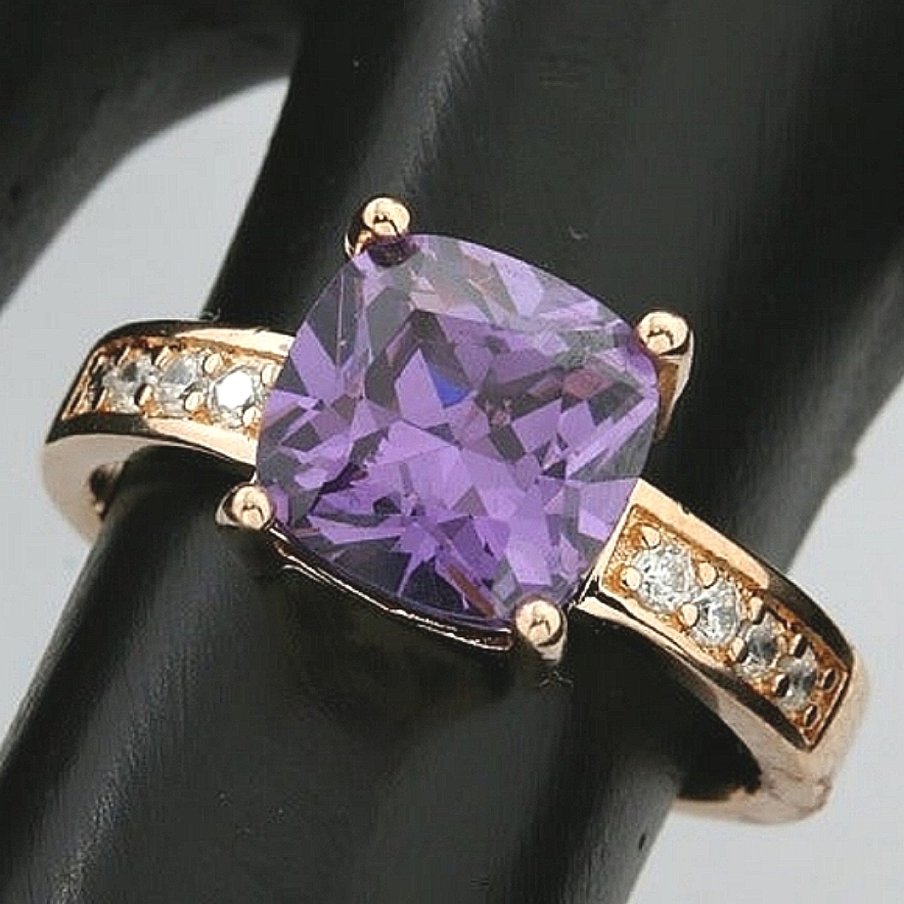 🌺Rose Gold Overlay Amethyst & White Sapphire Ring